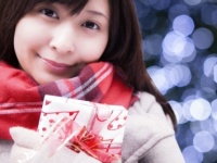 ウケ狙いはNG!?　女子が語る「彼氏に不評だったクリスマスプレゼント」4選