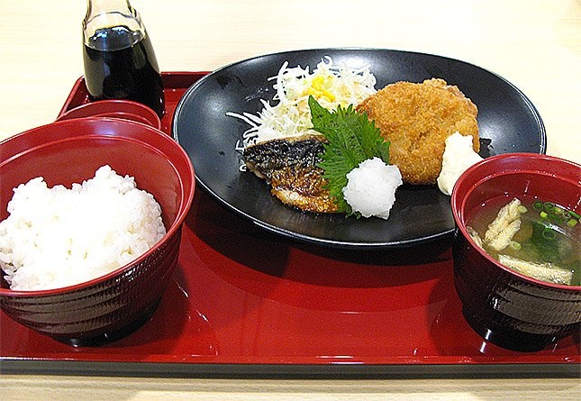 焼きさば＆ポテトコロッケ＆若鶏の唐揚げ膳