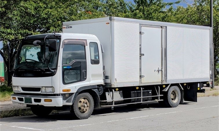 「『女のくせに』と言われながらも、頑張っていたトラック運転手の仕事。ある日配達に行った先で、同業者の男性が...」(都道府県年齢不明・女性)