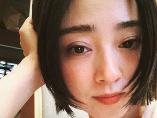 安達祐実 バッサリ切った新ヘアに大反響 めちゃめちゃ素敵 1ページ目 デイリーニュースオンライン