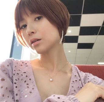 hitomi official blogより