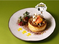 変装したスヌーピーがかわいい！　PEANUTS Cafe、「ビーグル・スカウト」モチーフのメニュー登場