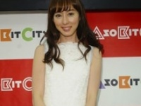 秋山莉奈