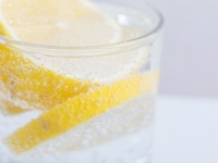「炭酸水ダイエット」の効果を上げる飲むタイミングとは？