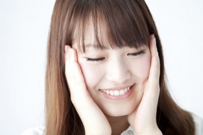 “奥手女子”の特徴と、恋愛で成功するコツ