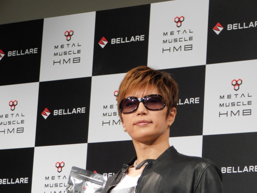 GACKTが自慢の筋肉美について語る「40分の筋トレで体脂肪率8％をキープ」