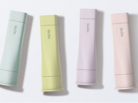 シアーカラーでおしゃれに。四角く塗りやすいスティックのり「GLOO」新色登場