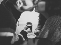 男子がキスしたくなる体のパーツ6つ