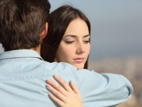 えっ、そうなの!?　「バツイチ女性」との恋愛は「あり」な男性が56％