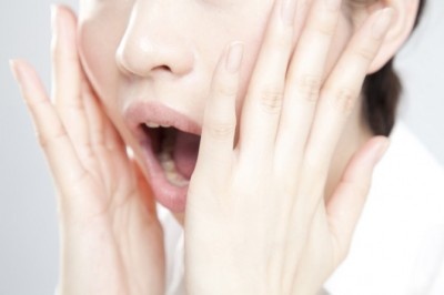 嘘でしょ!?　女子が知らず知らずやっちゃってたマナー違反10