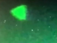米海軍が撮影し、国防総省が本物の映像であると認めたピラミッド型のUFO。その正体をUFO研究家が明かす