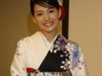 芦名星さん