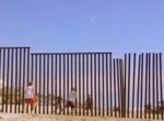 ネットは国境の壁！　アメリカとメキシコのバレーボールが楽しそう！
