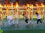 【中国】消防訓練がヤバイ！　実際の炎を使って命がけレベル