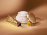 大人の手肌にハリめく自信。ロクシタンの人気ハンドクリームが復刻！　新作ボディクリームも限定登場