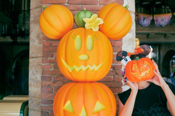 大人女子がレポ！　昼と夜の顔が変わる「東京ディズニーシーのハロウィーン」を満喫してきた