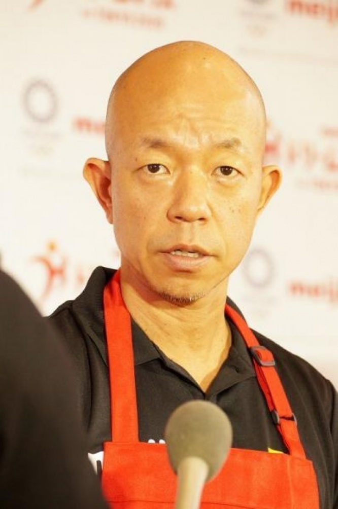 バイきんぐ・小峠英二