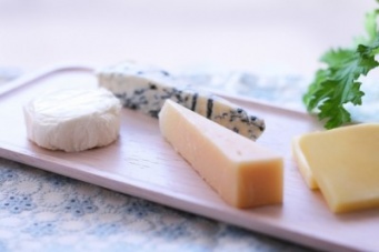 好きなチーズ料理ランキング　3位「カプレーゼ」1位と2位は!?