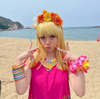 Instagram:橋本環奈(@kannahashimoto.mg)より
