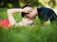 やっぱり自然に出会いたい！　婚活しないで「運命の人と出会う方法」