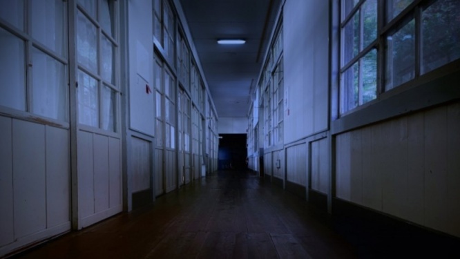 「見知らぬ若い女性が学校にきて『お母さんが事故にあってる』。現場まで一緒に行こうと言われ、彼女の車で...」（静岡県・40代女性）