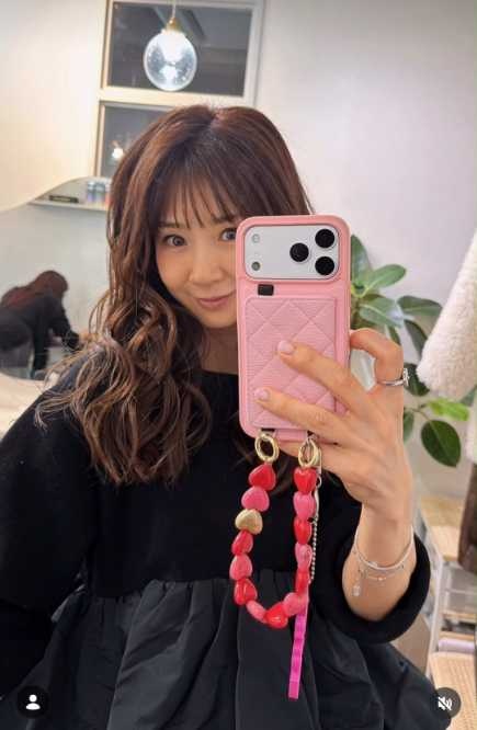 Instagram:ほしのあき(＠akihoshino_official)より