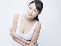 微乳って言われたくない！　バストアップの秘訣4つ