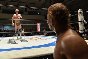 オカダ・カズチカ、高橋裕二郎
