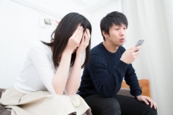 「ほかのオンナを褒める彼氏」に対する女子の本音・5選