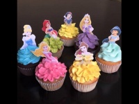 ケーキまで登場！？最近のディズニープリンセスのグッズがかわいすぎる