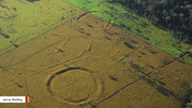 アマゾンで450以上もの謎の地上絵が発見される