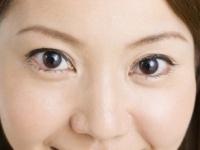 ぬりすぎっ!!　「メイク下手」判定しちゃうポイント・6つ