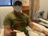 コロナウイルスから回復した男性、重篤患者の治療に自分の血漿を寄付、治療に役立てる（アメリカ）