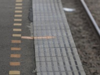 「駅のホームでしゃがんで眩暈をやり過ごしていた私。そこに派手めの男が近付いてきて...」（埼玉県・30代女性）
