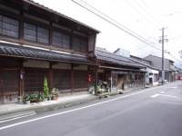 寺町に立ち並ぶ町家（金沢市画像オープンデータより）