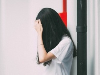 喧嘩売ってる？　なぜかイラっとする女友達の特徴4つ