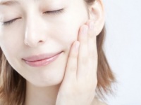 コスメはラインで揃える？　それともバラバラ？⇒71.2％が……