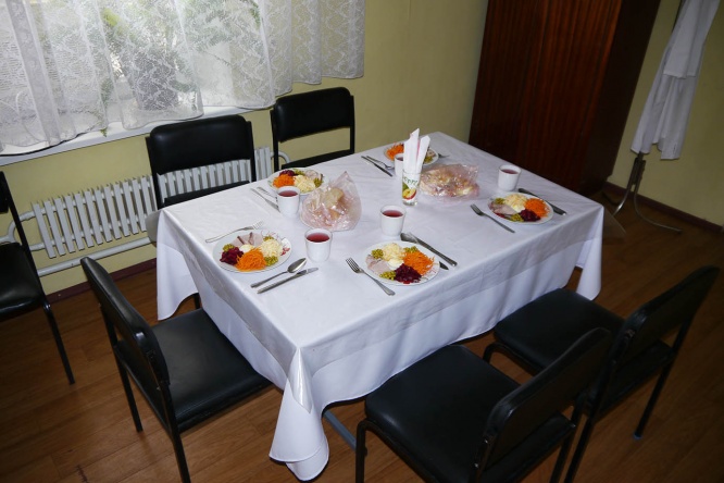 chernobyl-cafeteria30
