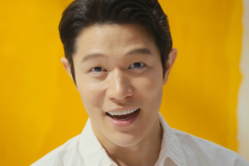鈴木亮平出演！　新TVCM「鈴木さんからのお願い」篇公開！！　鈴木は「バーベキューをした時に飲んだビールは最高」