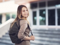 「行けたら行きます」はNG！　嫌われる飲み会の「断り方」