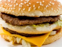 ロンドンに裸で食事するレストランが登場！