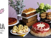 「BARBARA GOOD SWEETS TABLE」