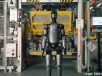 BMWがアメリカの工場で初めてヒューマノイドロボットを実験導入、見事な仕事っぷり