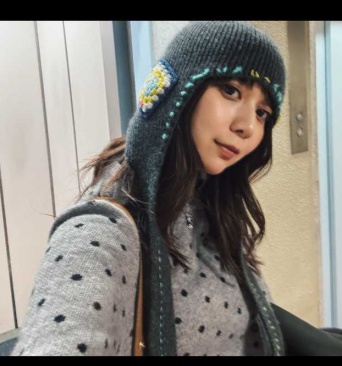 "X:上白石萌歌（@moka_____k）より "