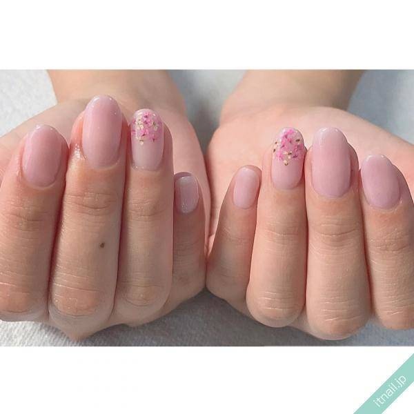 PLUM NAIL