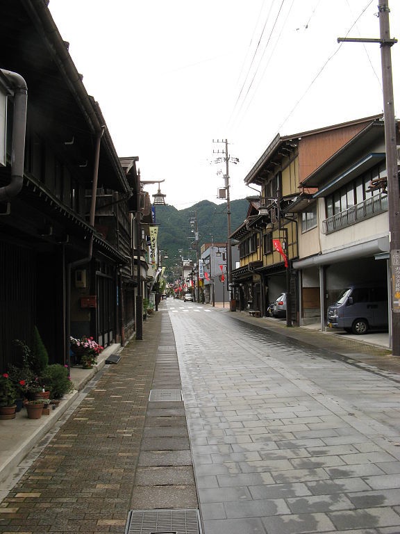 岐阜県飛騨市古川の町並み（kahusiさん撮影、Wikimedia Commons