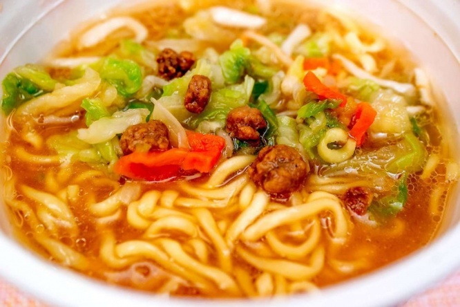 「中みそ」カップ麺完成