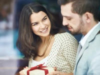 解明！出会いたての男性に「バレンタインチョコ」をあげるべき理由