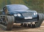 こんなんアリか…！　高級車ベントレーをオフロード仕様に改造。