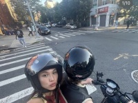 【かっこよ～】水原希子さんがバイクでニューヨークを疾走！　「きこちゃん楽しそう」「Coool」の声続々